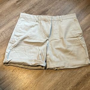 Light Gray Gap Khaki boyfriend shorts